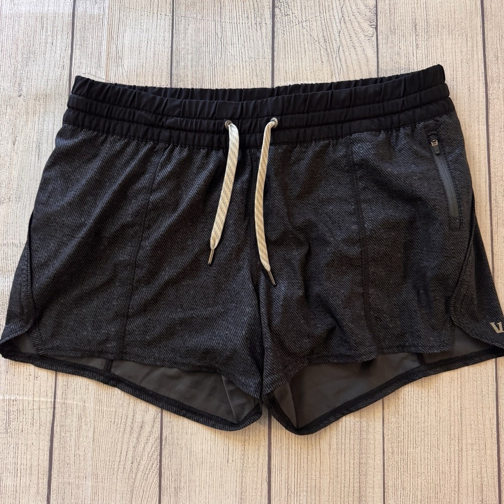 Vuori Clementine Shorts Women's Large Black Gray Print Lined Running Athletic